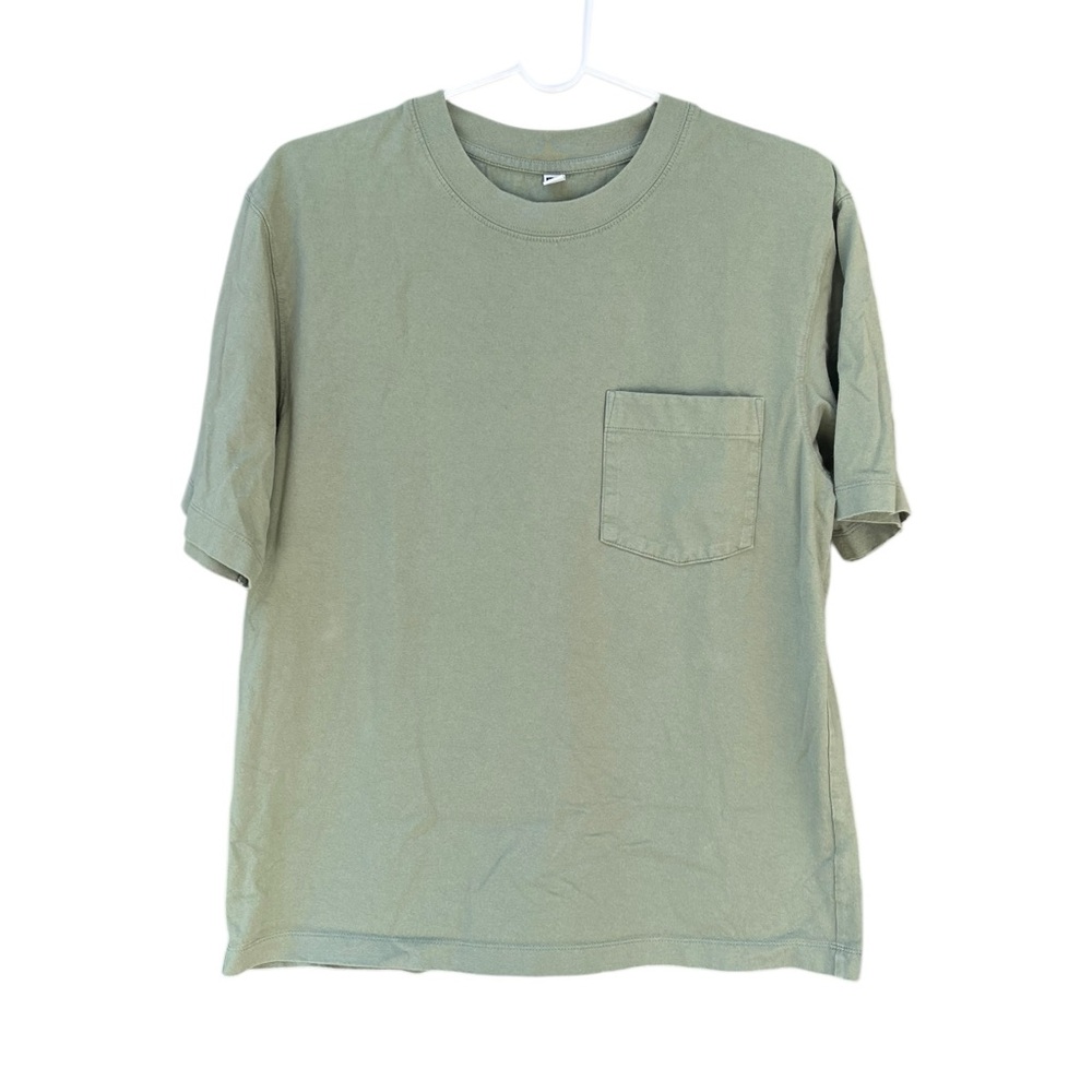 Uniqlo Boxy Tee with Front Pocket